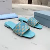 Designer Slides Metallic Slide Sandals Women Pantofole in tessuto ricamato Luxury P Sandalo Triangle Summer Beach Tacco basso Diamond Jacquard Shoes