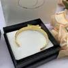 Clover armband Designer Bracelet Triangle P Tennis Bracelet Nieuwe stijl Gift Inleg verstelbare Opening Armbanden Designer voor vrouwen Gold Bracelet