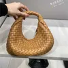 Luxury BotteGass Bag 23 vadderad Jodie Woven som bär underarm Venass Läder Tote Handväskor