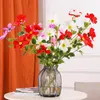 Fleurs décoratives 6 têtes marguerite artificielle automne petite soie thé blanc faux mariage pour la maison Table pièce maîtresse printemps Vase décor