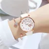 Orologi da polso Semplici orologi da donna di marca di moda Orologio al quarzo da donna digitale a forma di cuore Orologio da polso da ragazza con cinturino in pelle nera