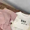 Designer Baby Kinderkleidung Jungen Mädchen Kleidung Sets Sommer Luxus T-Shirts und Shorts Trainingsanzug Kinder Outfits Kurzarmhemden Hosen Kinder Süße Kleidung AAA