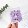 Candy Color Ribbon Hair Bows Clips Mabd Girls 5,5 см ткань покрыта тканью, защитные шпильки корейские крошечные аксессуары для волос