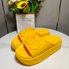 Designer sandaal vrouwen mannen rubberen lederen glijbaan sandaal jurk schoen wiggen sandaal strand slippers luxe zomerplatform maat 35-44 a8