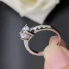 Кластерные кольца Сплошное 18K 750 Белое золото Кольцо четырех зубца положительно положительный 1ct 1ct moissanite свадьба Идеально дизайн прочного качества украшения