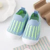 First Walkers Summer Mesh Baby Shoes Born Toddler Socks Infant Boys Girls Sneakers Fondo morbido antiscivolo traspirante