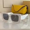 Luxury Designer Funky Sunglasses Designers For Men and Women 40104 Style Anti-Ultraviolet Full Frame Glasses With Box