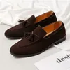 Mode-Business Kleid männer Schuhe Klassische Leder Männer Anzüge Schuhe Slip-On Oxfords Schuhe Party Quaste Designer Schuhe d2H54