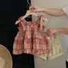 Kleidung Sets Kinder Baby Mode Set Bogen Riemen Plaid Puppe Hemd Feste Beiläufige Shorts 2023