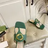 Womens Sandal Slipper Flip-Flop Sandal är mångsidig i sommaren Kvinnors Summer Slide Leather Outrole är mjuk och bekväm sommarstrandslipp med förpackning