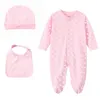 3-stcs sets voor babymerk rompers letters geprinte pasgeboren jumpsuits met lange mouwen met slabbetjes hoeden lente herfst peuter onesies baby uit één stuk kinderkleding