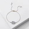 Charm-Armbänder mit vergoldetem Naturstein, Labradorit, zierliche Kettenglieder für Damen