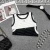 Letters bedrukte tanktop vrouwen ademende yoga tops zomer gebreide t -shirt snel droog vest