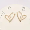 Дизайнерские серьги с буквами V, роскошные женские модные серьги-кольца, ювелирные изделия в форме сердца, подарочные аксессуары