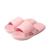 Nieuwe Zomer Vrouwen Strand Slippers Sandalen Badkamer Thuis Antislip Eva Vloer Platte Schoenen Wit Zwart Roze Outdoor Shoes411 411631 411