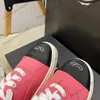 23SS Womens Dress Shoes Shoes Shoes Lace-Up Natual Shoes Ladies Laiders Platform Heels Outdoor Sneaker Classic Pink White Sandals Flops as a Higts