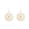 Pendientes colgantes Joyería de moda Regalo de la vida diaria de las mujeres Placa de metal tallada redonda Ahuecada Estilo retro de corte de oro rosa chapado en oro