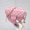 designer Axelväskor handväska lyx Cross body Handväska Kedjor väska Mode Mini Heart Love cross Body äkta läder högkvalitativa unika tygväskor Party Evening Bag