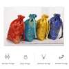 Emballage cadeau bijoux en soie brodés chinois sac à cordon parfait solution d'emballage de vacances
