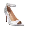 Sandaler Summer Sexy 2023 Kvinnor Peep Toe Gold Sliver Fashion Bling High Heel Pumpar Bright Party Bridal Shoes Buckle