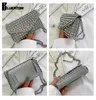 Avondtassen kettingen ontwerp pu lederen diamanten crossbody voor vrouwen 2023 lux handtassen en portemonnees klinknagel shoudler handtas