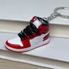 Tasarımcı Üç Boyutlu Basketbol Ayakkabıları Anahtarlık 3D Ayakkabı Kalıp Çift Çanta Kolye Aksesuarları Araba Keyasyon Anahtarı Asılı Süsler Toptan