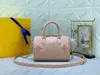 Speedy Bandouliere 20 Summer Womens Designer Bag Rose Pink Handväska med hänglås nedbrytning av kapselväska präglad läder crossbody justerbar rem handtag väska