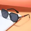 선글라스 패션 브랜드 클래식 아웃 도어 여름 디자이너 빈티지 유명한 대형 스퀘어 프레임 안경 UV400 태양 안경 더 많은 카탈로그