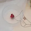 ペンダントネックレスミナールかわいいロマンチックな赤い樹脂ストロベリーネックレス銀色の薄いチェーンシミュレーションパール