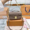 StylesseEndibags Top Luxurys Messenger Bag Women Momen Sumbams кошельки двух дизайнеров Crossbody Classic Hasp Emboss Сумки для плеч маленькая вечерняя сумка