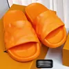 2023 Mode lederen slippers geprinte pluche katoenen slipper vrouwen binnen huis schoenen Flat gezellige home slippers zomer slippers lederen dames sandalen maat ons 4.5-8.5-257