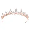 Headpieces brud krona handgjorda blommor hår kam huvudband hårband kvinnor mode pärla strass bröllop tillbehör tiara gåvor