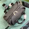 Diseñador -Patrón Bolsos de almohada Bolsos de diseñador de mujer Moda Impresión de letras Totes de hombro Bolso de mano de cuero real de lujo Crossbody Cierre de cremallera