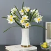 Flores decorativas 7 PCs narcisos de decoração artificial Decoração de seda plantas falsas suprimentos de festa Acessórios para jardim DIY decoração de casamento