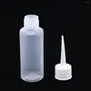 Servis sätter 4st 50 ml plastpressflaskor för flytande limkonstruktion (vit)