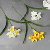 Flores decorativas 7 PCs narcisos de decoração artificial Decoração de seda plantas falsas suprimentos de festa Acessórios para jardim DIY decoração de casamento