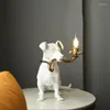 Lampade da tavolo Nordic Puppy Lamp Cute Dog Animal Candle per bambini Camera da letto Studio Decorazione Resina Cartoon Desk Lights