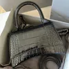 Sac à main de luxe en forme de sablier de luxe en cuir de vache gaufré en crocodile noir, petit sac à main Hobos demi-lune avec boîte 10a, pochette de qualité Dhgate