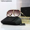 2022 New Box Sunglasses Женские уличные стрельба с стрельбой на улице Популярны в Интернете, то же самое стиль.