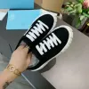 2023Designer Sneakers Gabardine Nylon Casual Shoes Brand Wheel Trainers Luxury Canvas Sneaker Fashion Platform Solid höjda sko med låda original