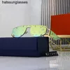 2022 Nieuwe dames zonnebril met uit één stuk damesglazen afslanke zonnebril UV-bescherming voor vrouwen twee voor één