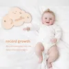 Keepsakes 8pcs/set houten wolkenvorm maandelijkse kaarten dubbelzijdig houten baby gegraveerde leeftijd voor babe po verjaardag schieten rekwisieten 230526