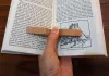 ديكور المنزل الإبهام صفحة صفحة حامل الكتب الخشبية المصنوعة يدويًا ملحقات القراءة إكسسوارات القراءة في هدايا السرير لمختلات الكتب هدايا أدبية