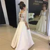 Vestidos de menina vestido de flor de cetim de renda branca para casamento Up Heckhole de volta meia mangas A-line Girls Primeira Comunhão