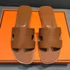 Sandles for Women Designer Slides Sandals Kapcieczki prawdziwe skórzane płaskie suwaki