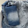 Borsa in denim alla moda Tote 23P distintivo con paillettes logo modello diamante sacchetto della spazzatura borsa da donna classica designer modello diamante borsa di grande capacità ID michafl_kops