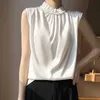 Kvinnlig designer Silk Suspender Kvinnors plus-storlek kostym med undertröja Ice Silk Top Hot Girl som bär turtleneck ärmlös väst utanför