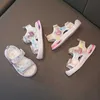 Sandaler trevligt Rhionstone Swan Summer Little Girls Sandaler Skor Casual Sports Baby Girl Shoes Flats Purple Pink Kids Sandals