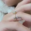 Anelli a grappolo Anello di fidanzamento con diamante coltivato in laboratorio a taglio ovale in oro bianco 14 carati 3 CVD IGI