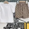 Conjuntos de roupas de marca de luxo para bebês e crianças, roupas de marcas clássicas, roupas infantis, verão, manga curta, shorts com letras, camisa fashion SS